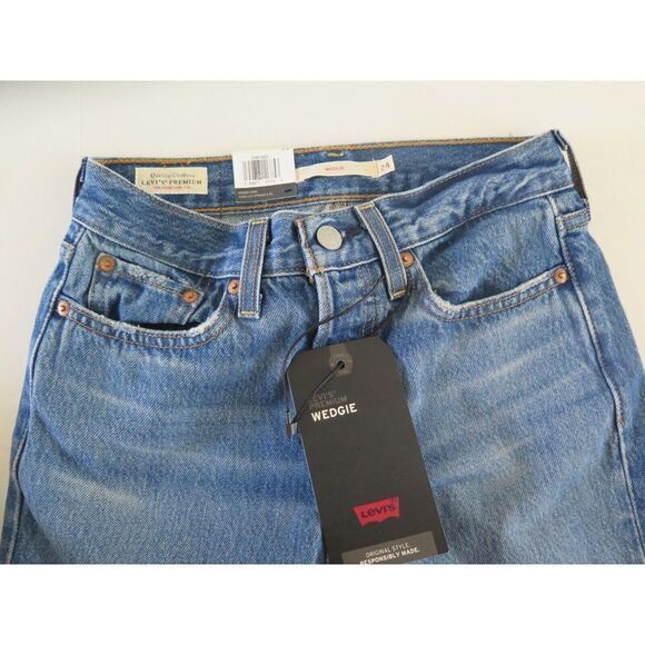 Levi's Women's Size 24 Medium Wash Premium Tapered Leg Jeans $98+ - Picture 1 of 7